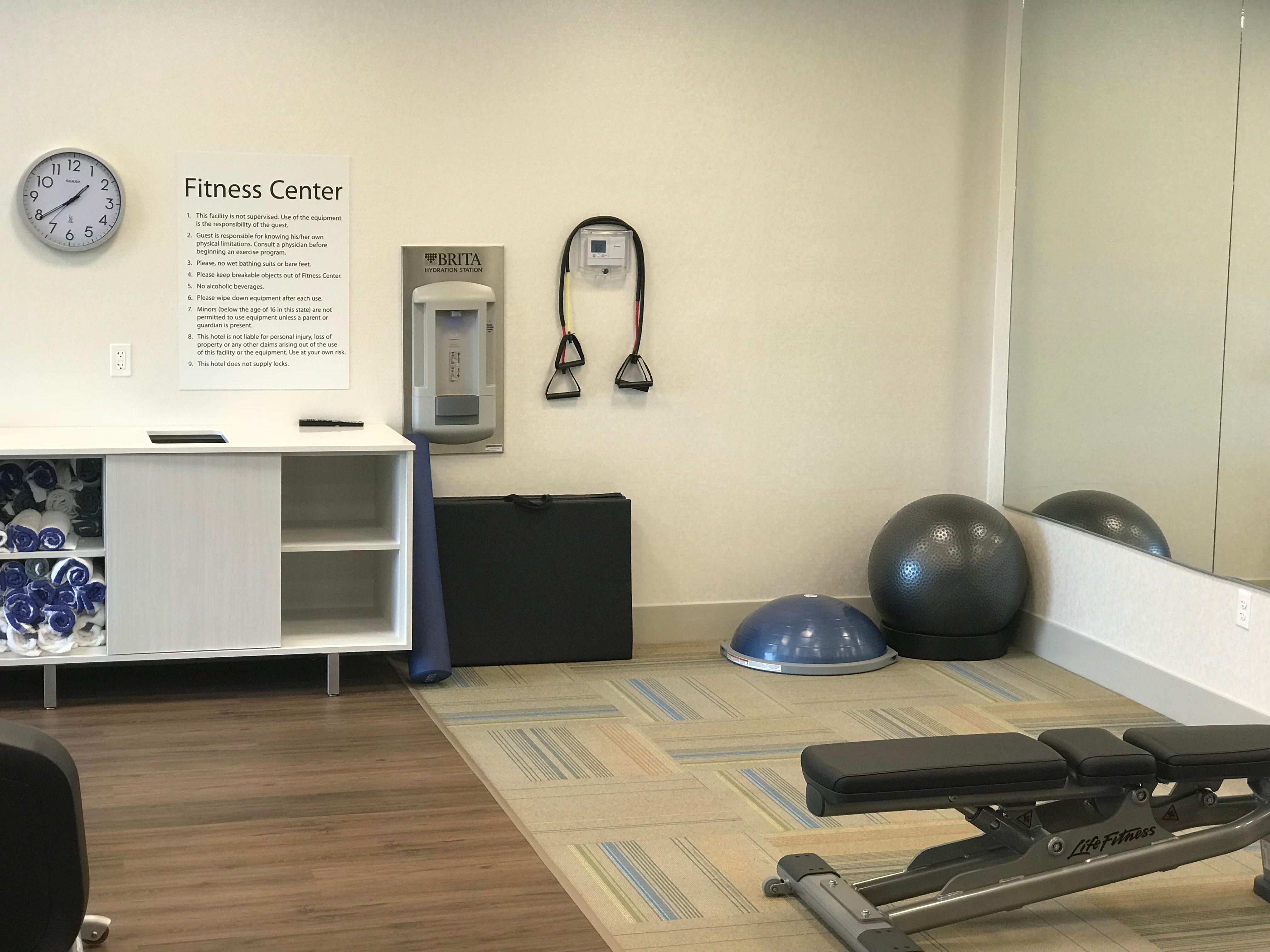Holiday Inn Express & Suites - Hannibal - Medical Center Bagian luar foto