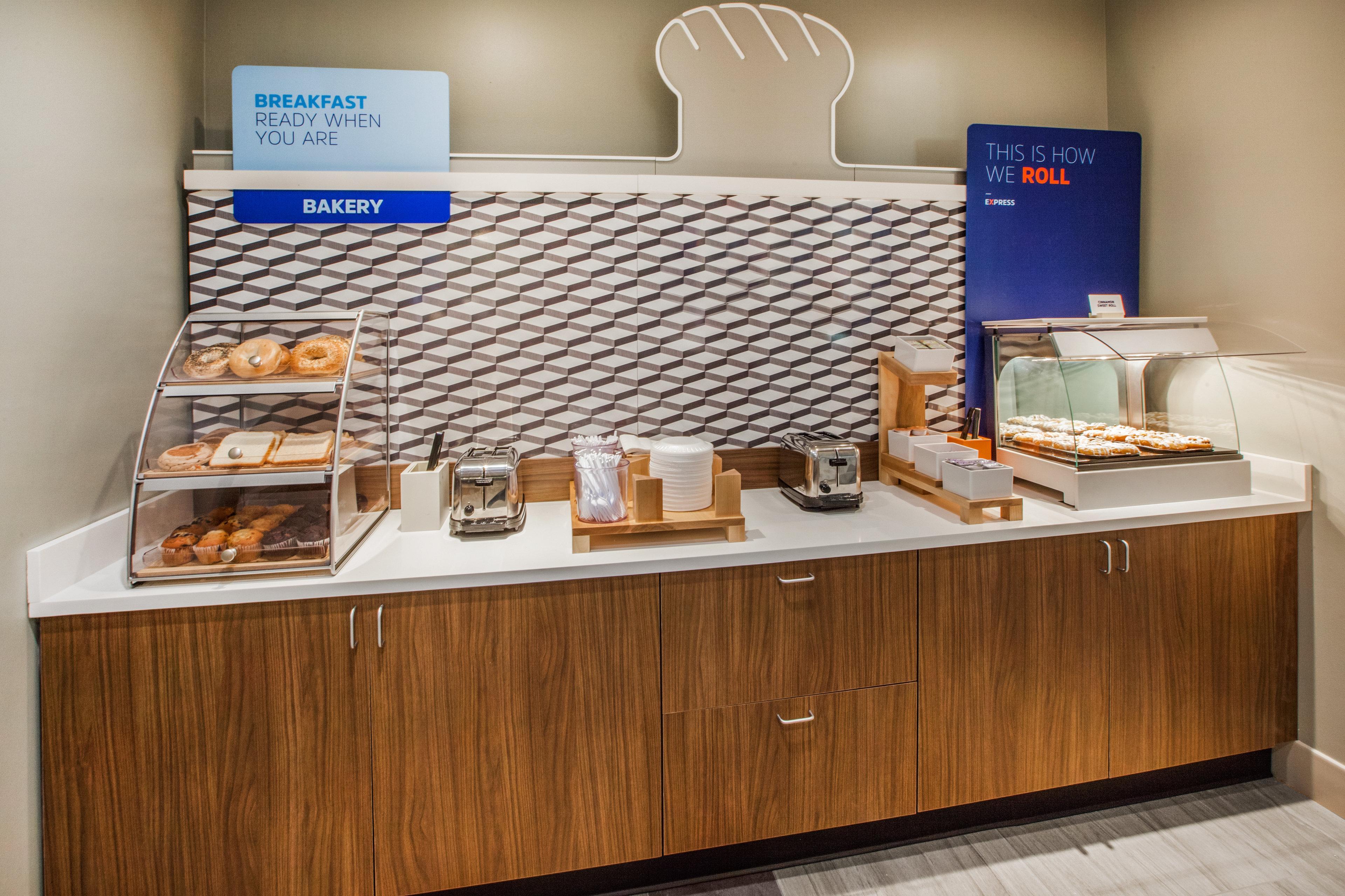 Holiday Inn Express & Suites - Hannibal - Medical Center Bagian luar foto