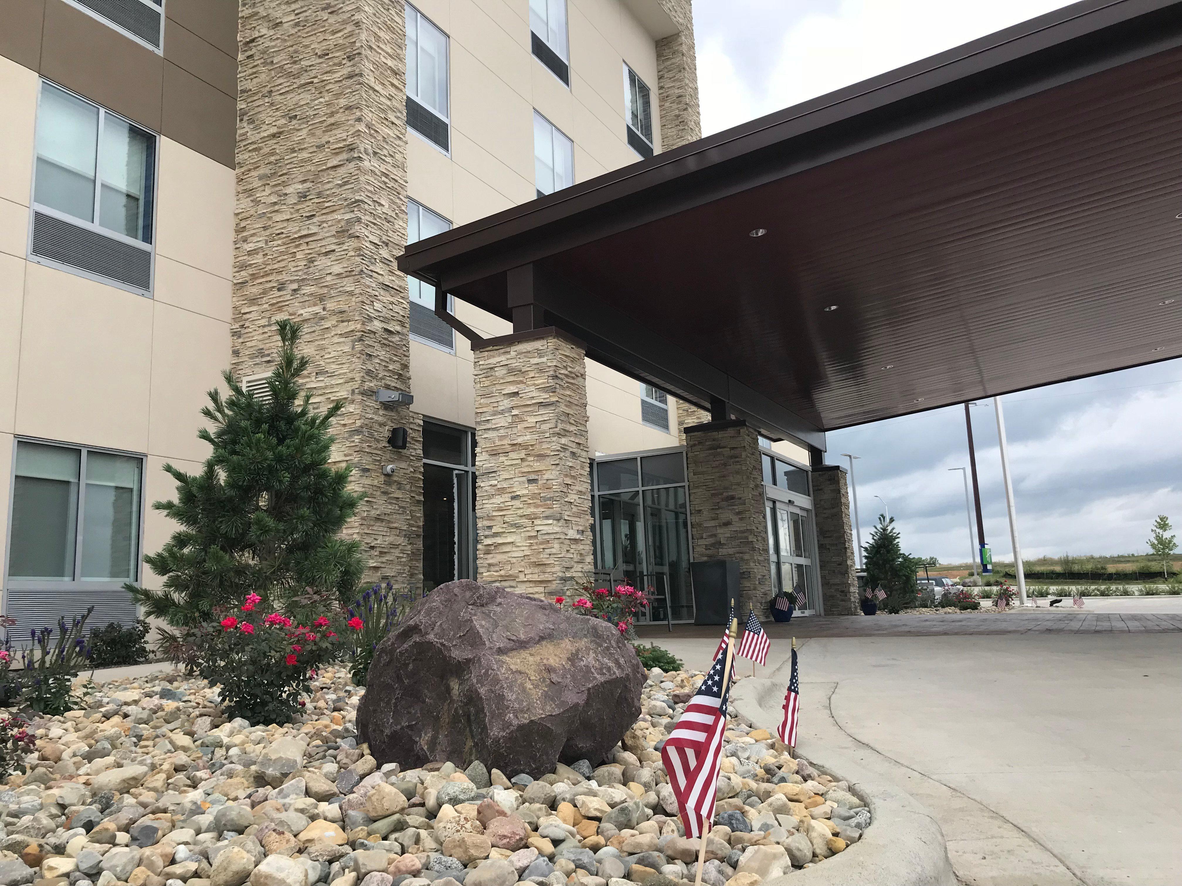 Holiday Inn Express & Suites - Hannibal - Medical Center Bagian luar foto