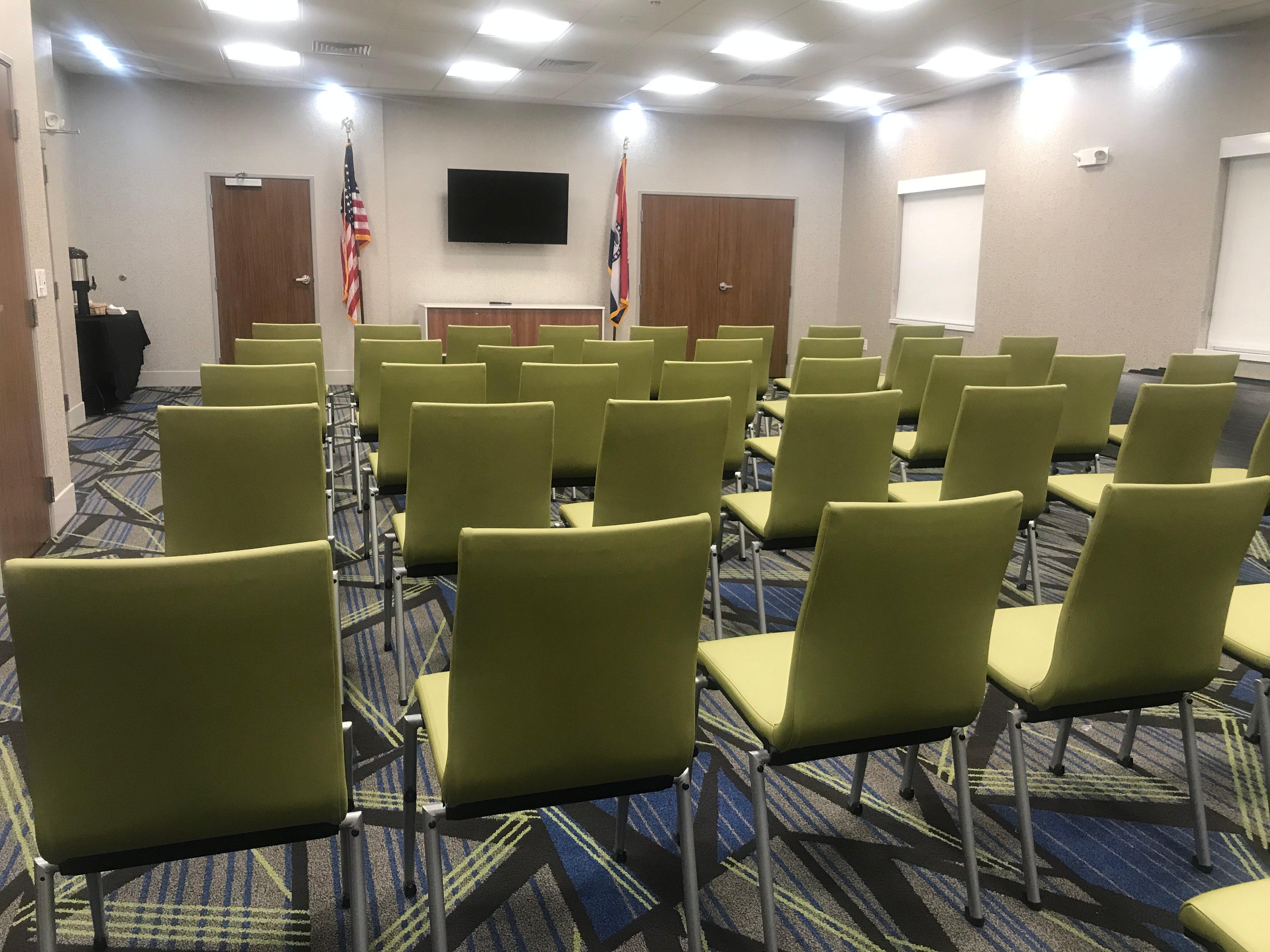 Holiday Inn Express & Suites - Hannibal - Medical Center Bagian luar foto