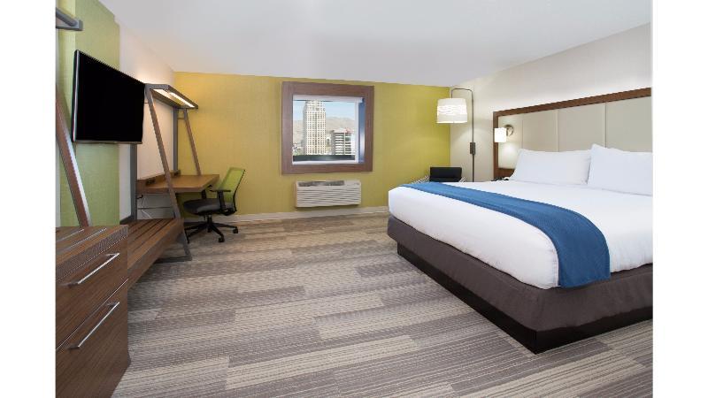Holiday Inn Express & Suites - Hannibal - Medical Center Bagian luar foto